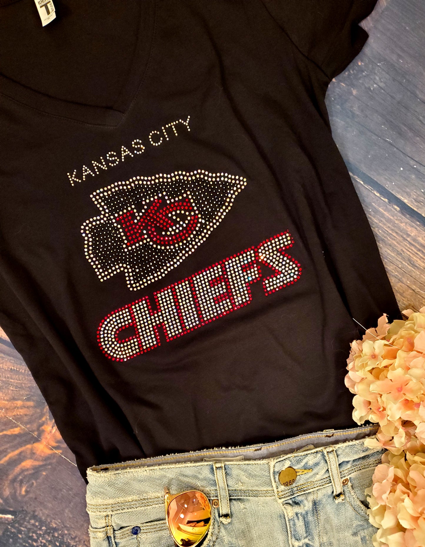 Rhinestone Chiefs UNISEX V-Neck Black T-shirt Bling Kansas City Chiefs Women's Shirt