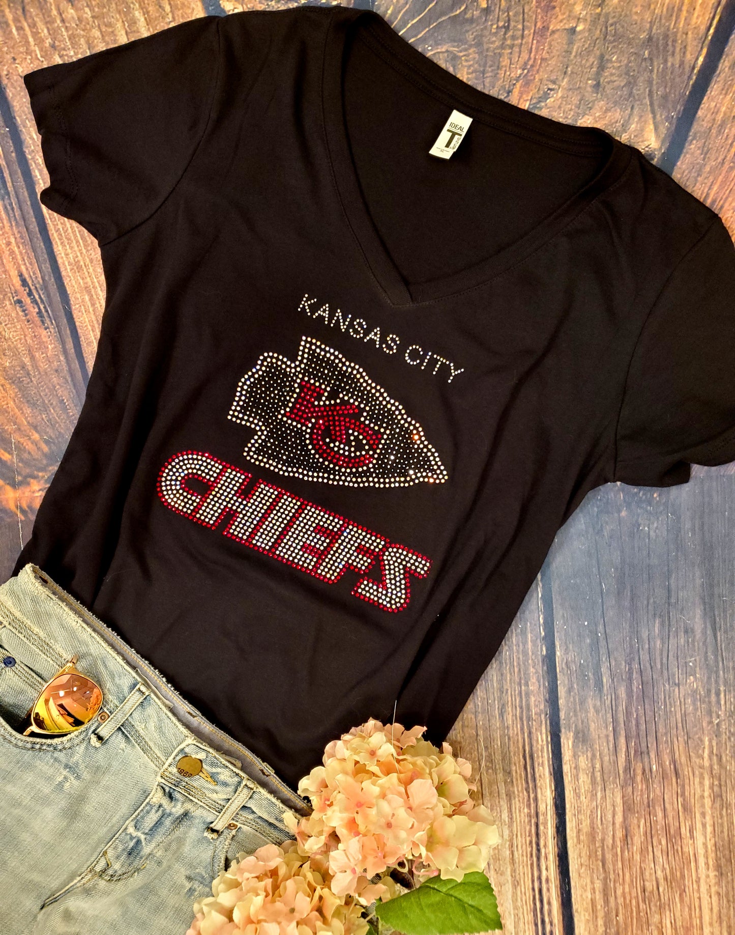 Rhinestone Chiefs UNISEX V-Neck Black T-shirt Bling Kansas City Chiefs Women's Shirt