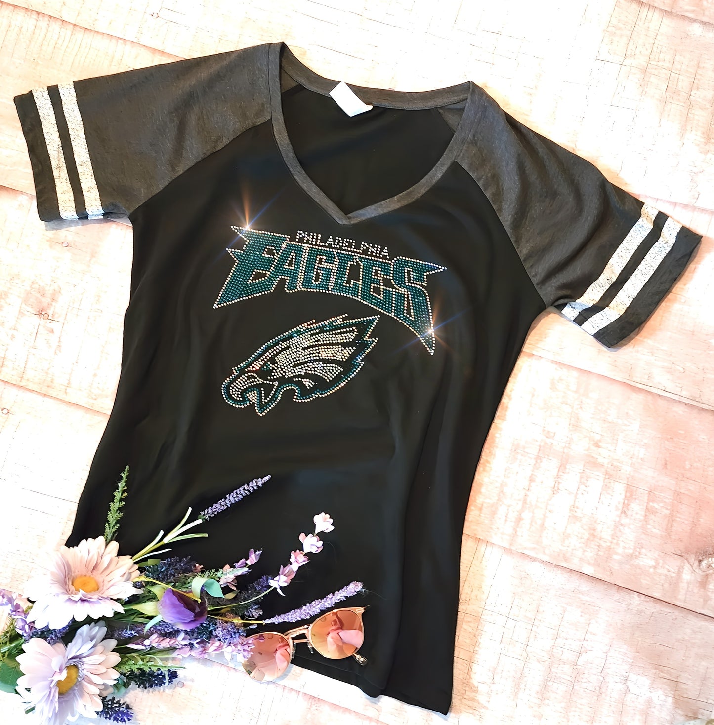 Rhinestone Eagles Women's Relaxed Fit V-Neck T-shirt Striped Sleeve Bling Philadelphia Eagles