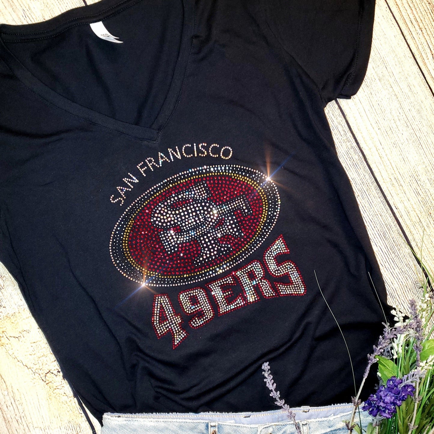 Rhinestone 49ers Women's Relaxed Fit V-Neck T-shirt  Bling San Francisco 49ers Top