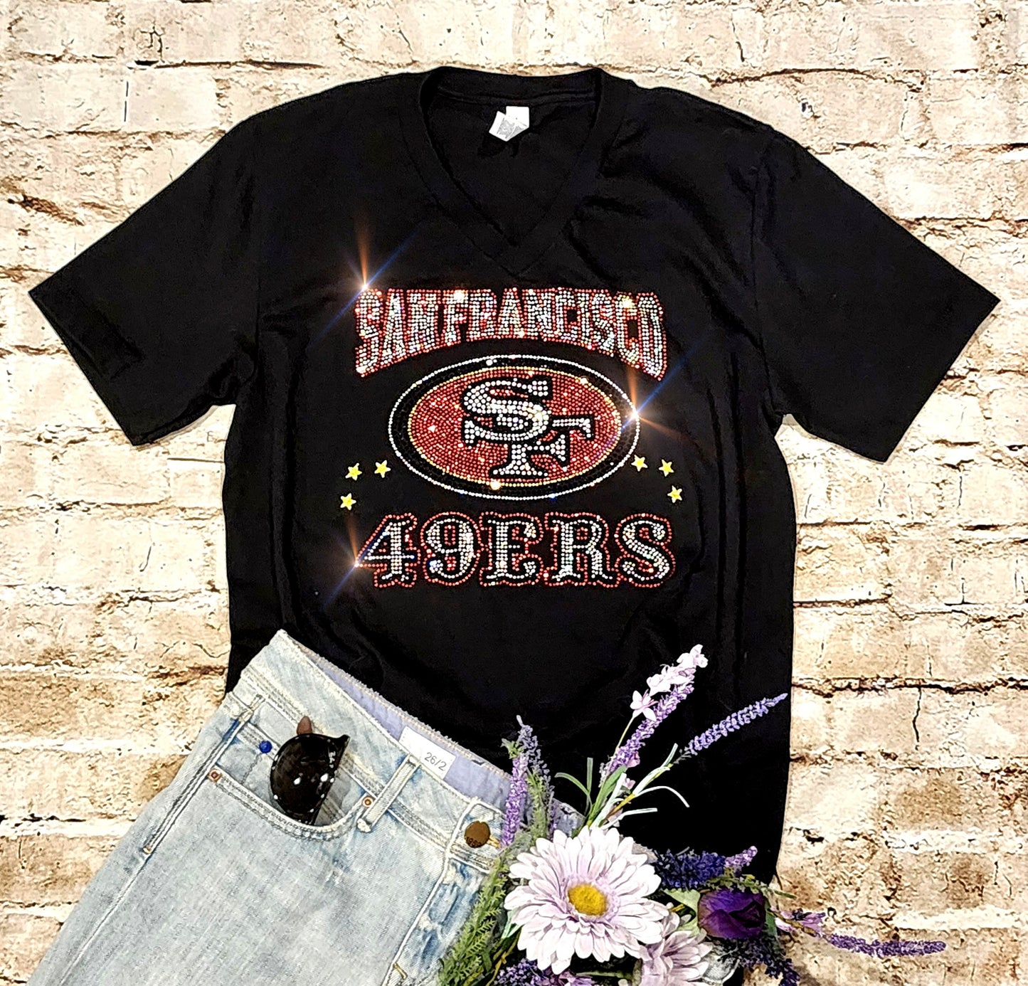 Rhinestone 49ers Women's Relaxed Fit V-Neck T-shirt  Bling San Francisco 49ers Top