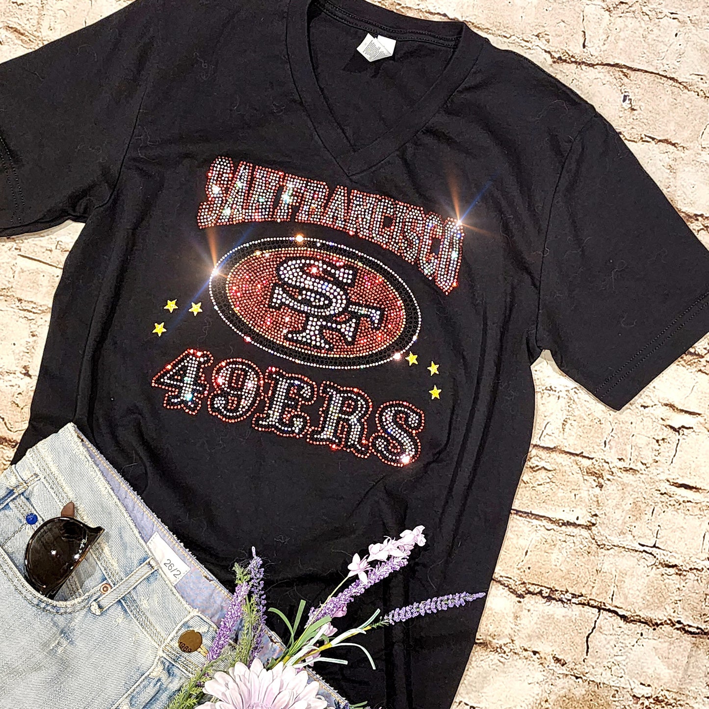 Rhinestone 49ers Women's Relaxed Fit V-Neck T-shirt  Bling San Francisco 49ers Top