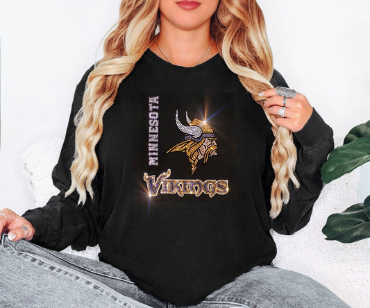 Bling Minnesota Vikings UNISEX Long Sleeve Comfort Colors T-shirt Oversized Shirt